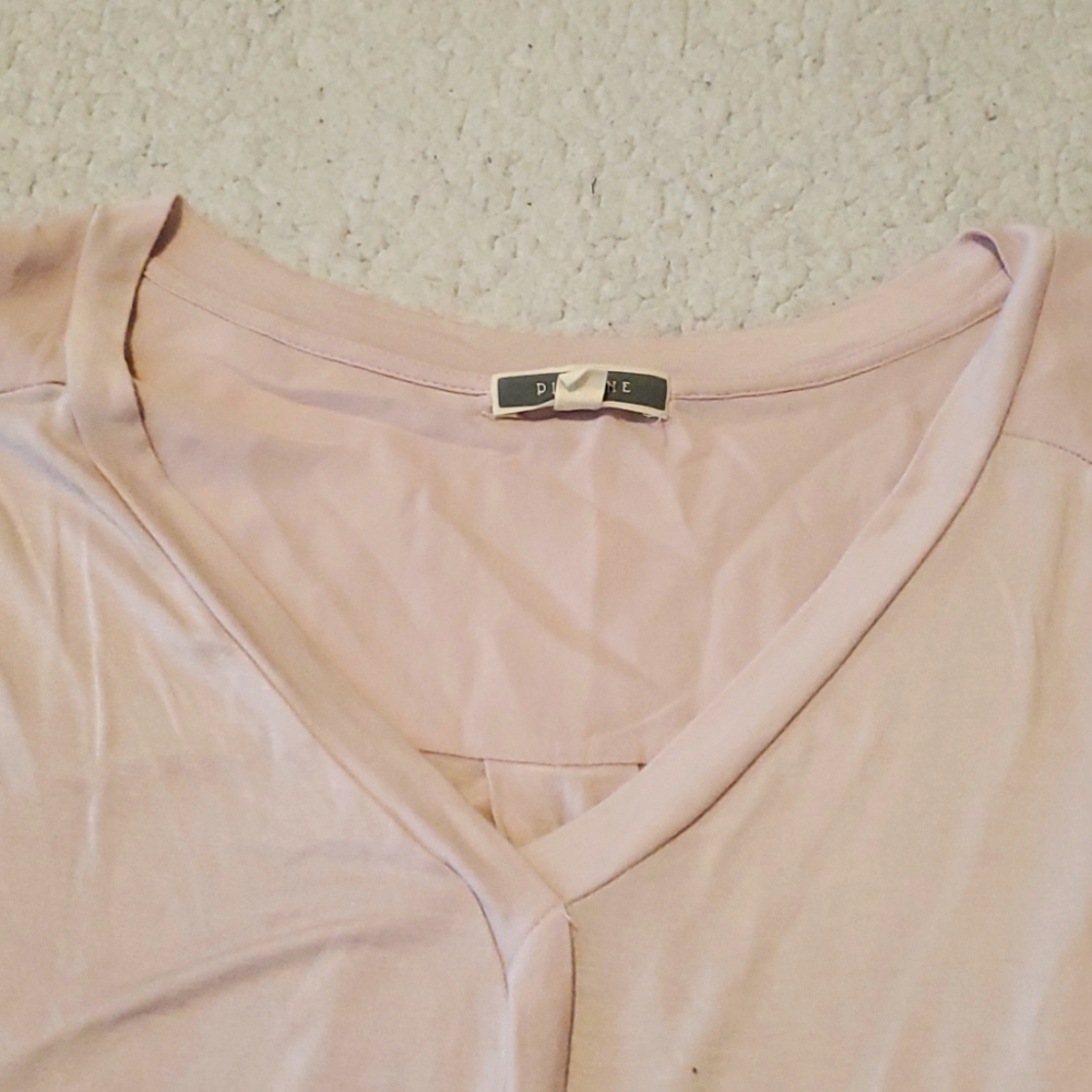 Pleione light pink sleeveless v neck top